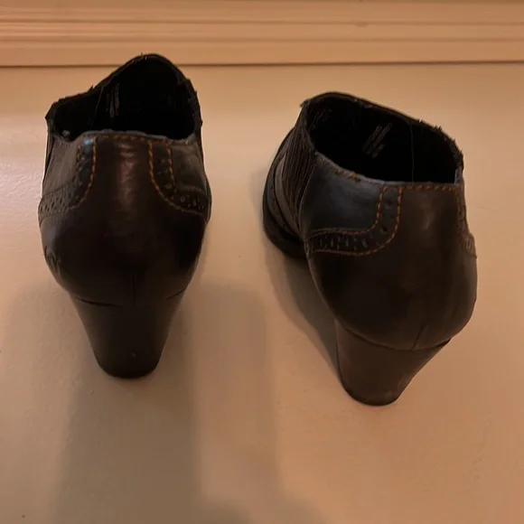 Born Ankle Boot-Leather - Picture 5 of 6